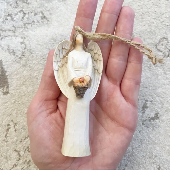 Seagull Studios Christmas Ornament Angel with Fruit Basket - Picture 5 of 5